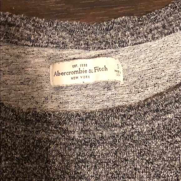 Abercrombie and Fitch pocket tee - Picture 2 of 2